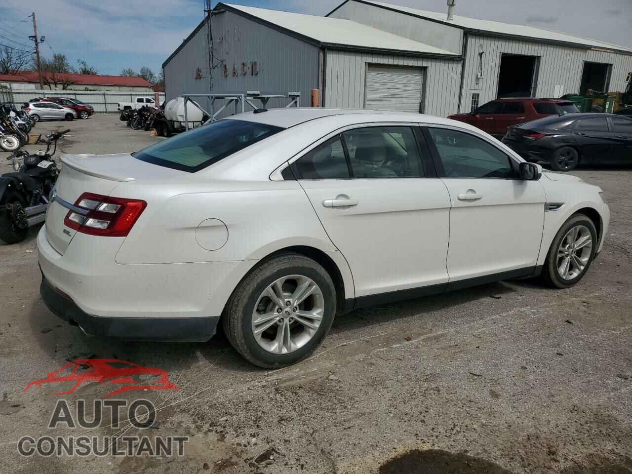 FORD TAURUS 2013 - 1FAHP2E86DG176854