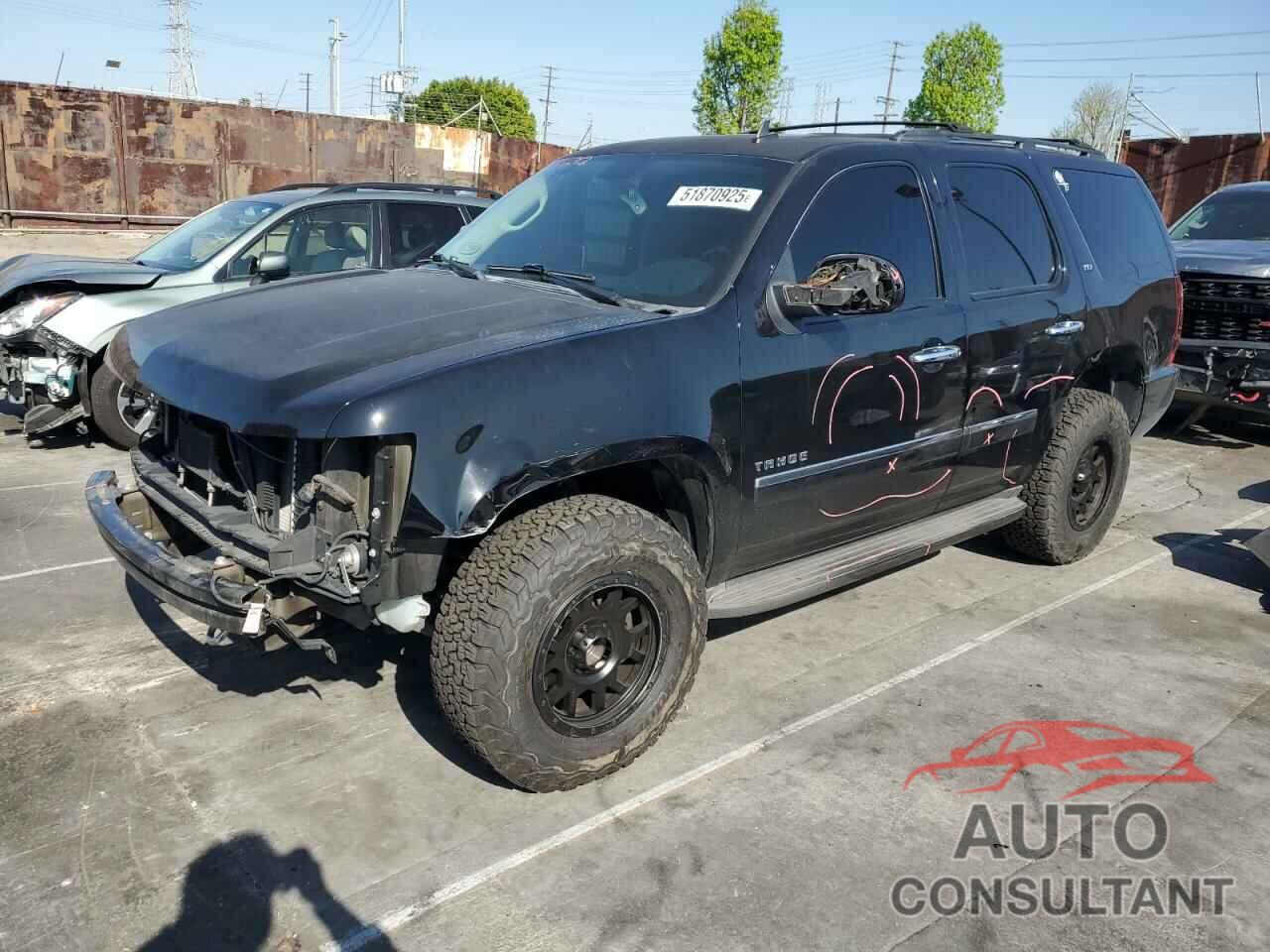 CHEVROLET TAHOE 2013 - 1GNSKCE0XDR286946