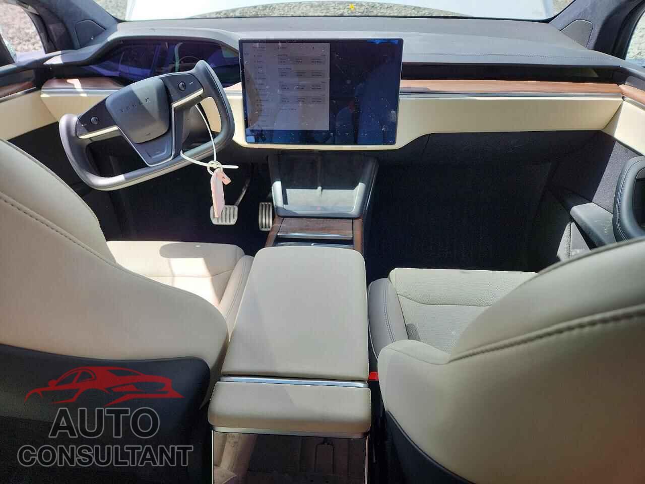 TESLA MODEL X 2023 - 7SAXCBE54PF425337