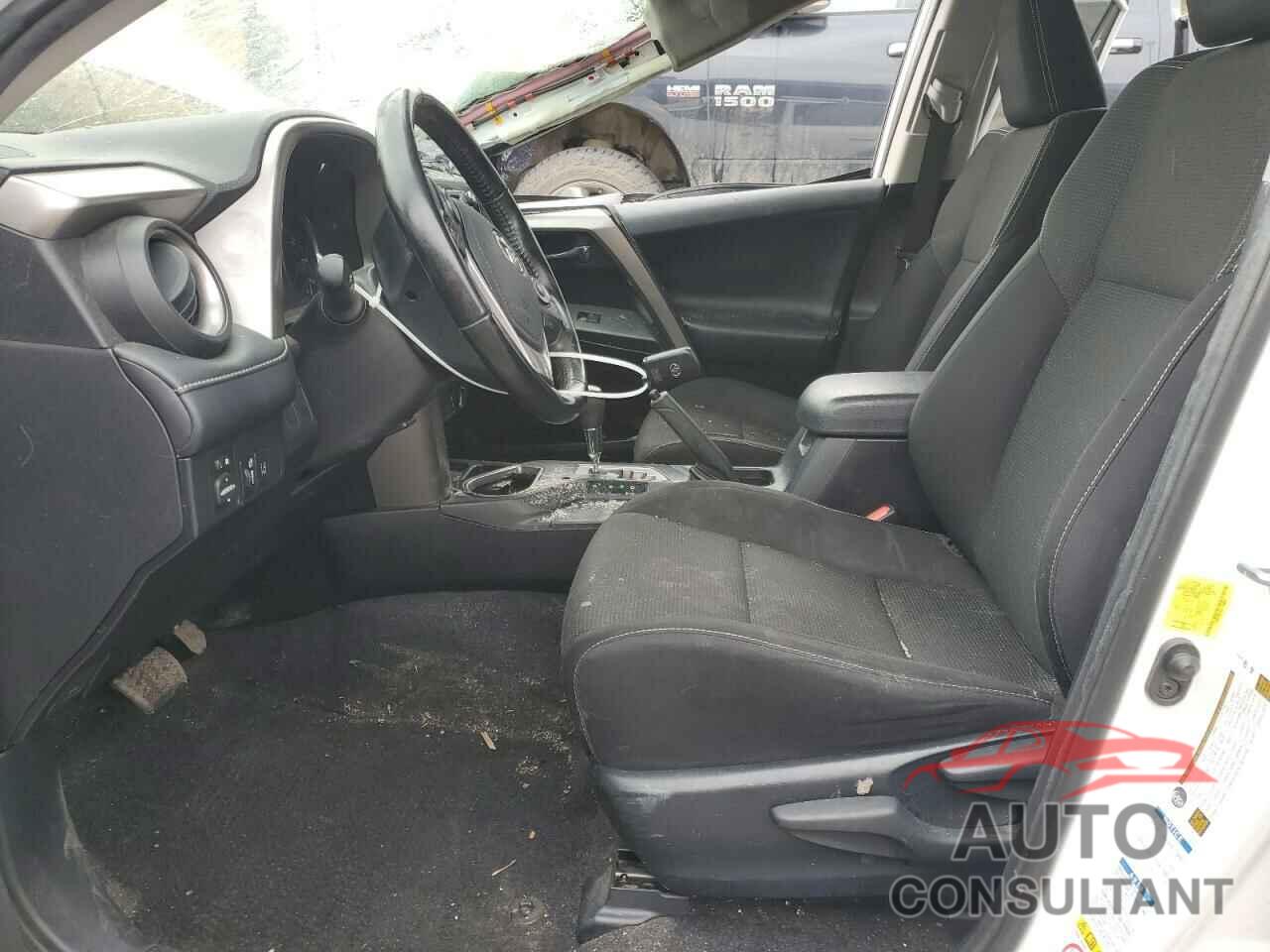 TOYOTA RAV4 2017 - JTMRJREV6HD144069