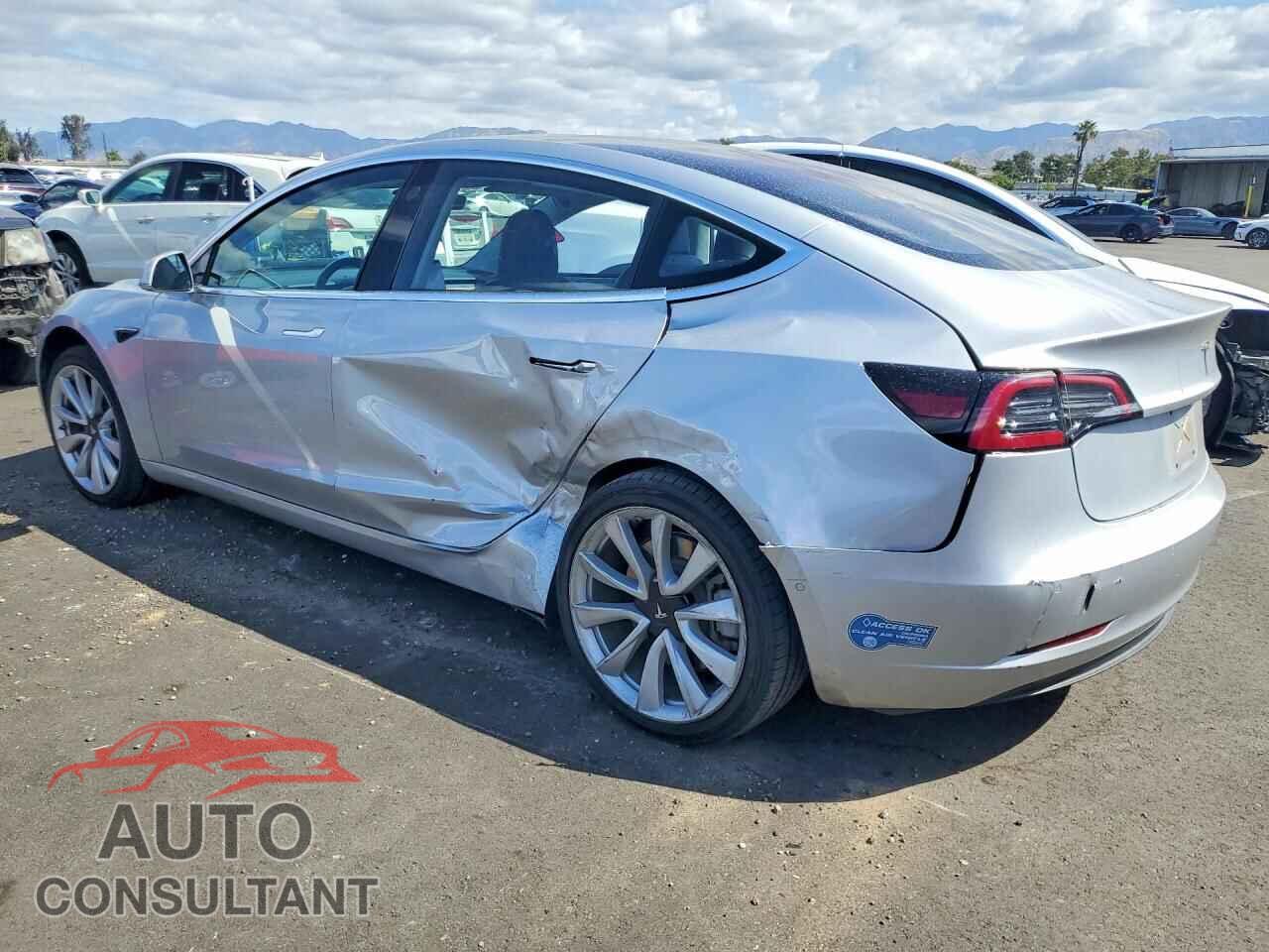 TESLA MODEL 3 2017 - 5YJ3E1EA9HF000985