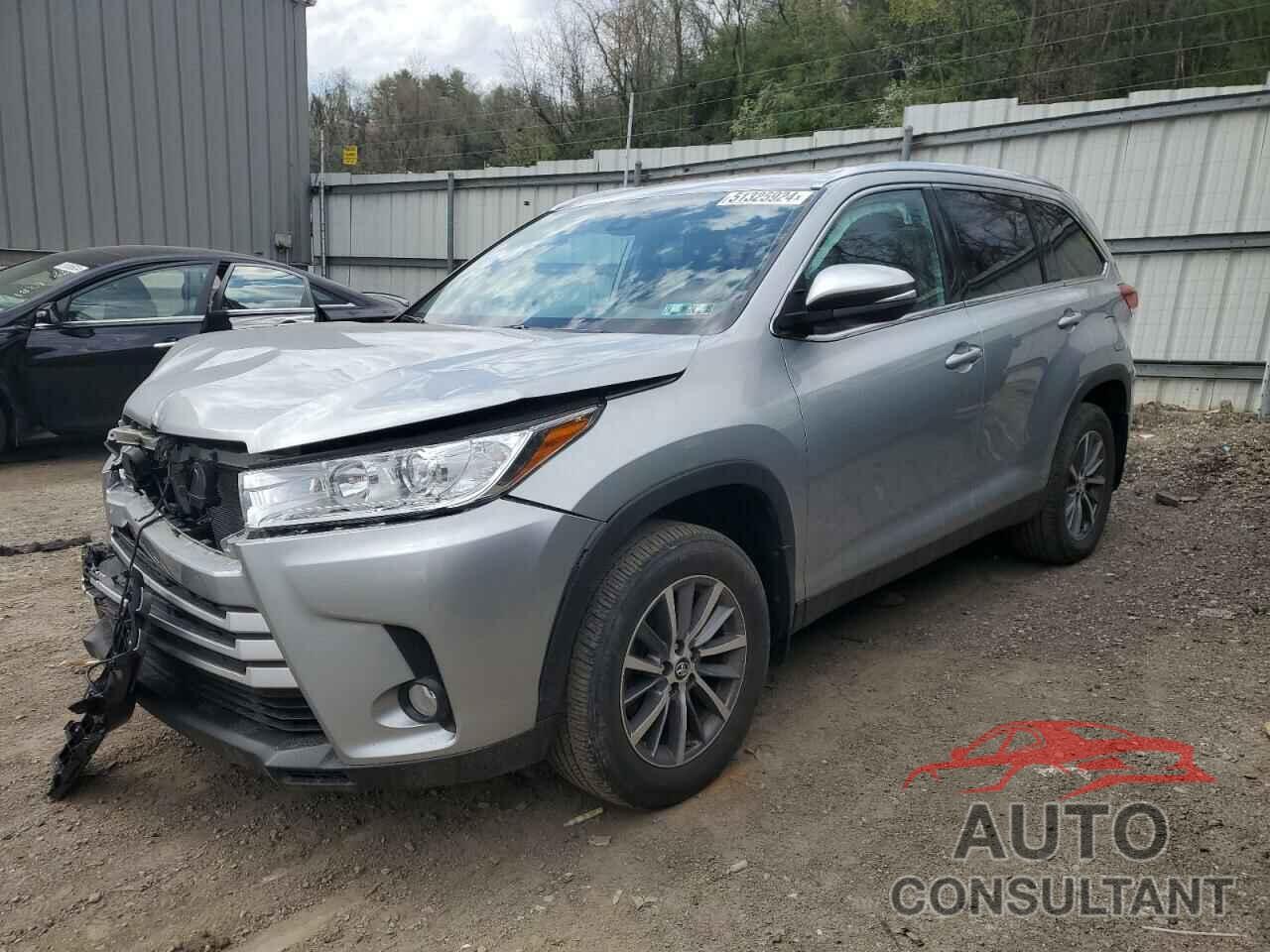 TOYOTA HIGHLANDER 2019 - 5TDJZRFH3KS617792