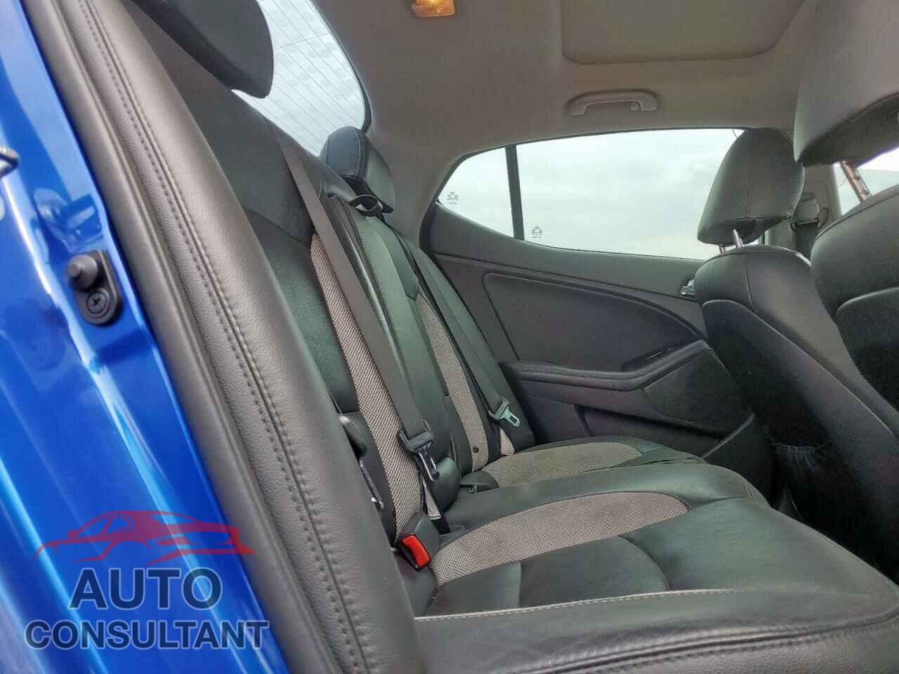 KIA OPTIMA 2013 - 5XXGR4A64DG106941