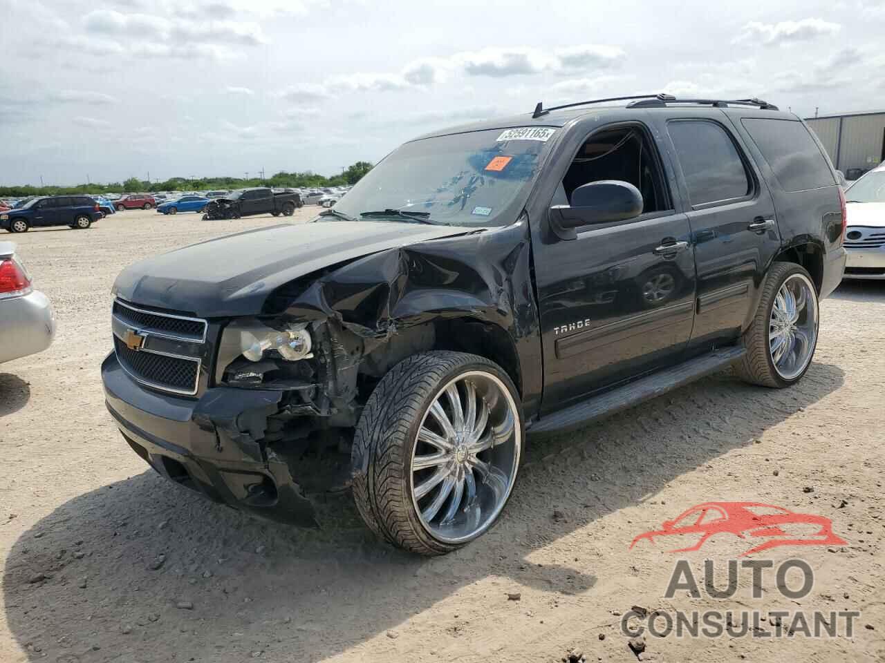CHEVROLET TAHOE 2011 - 1GNSCAE02BR363467