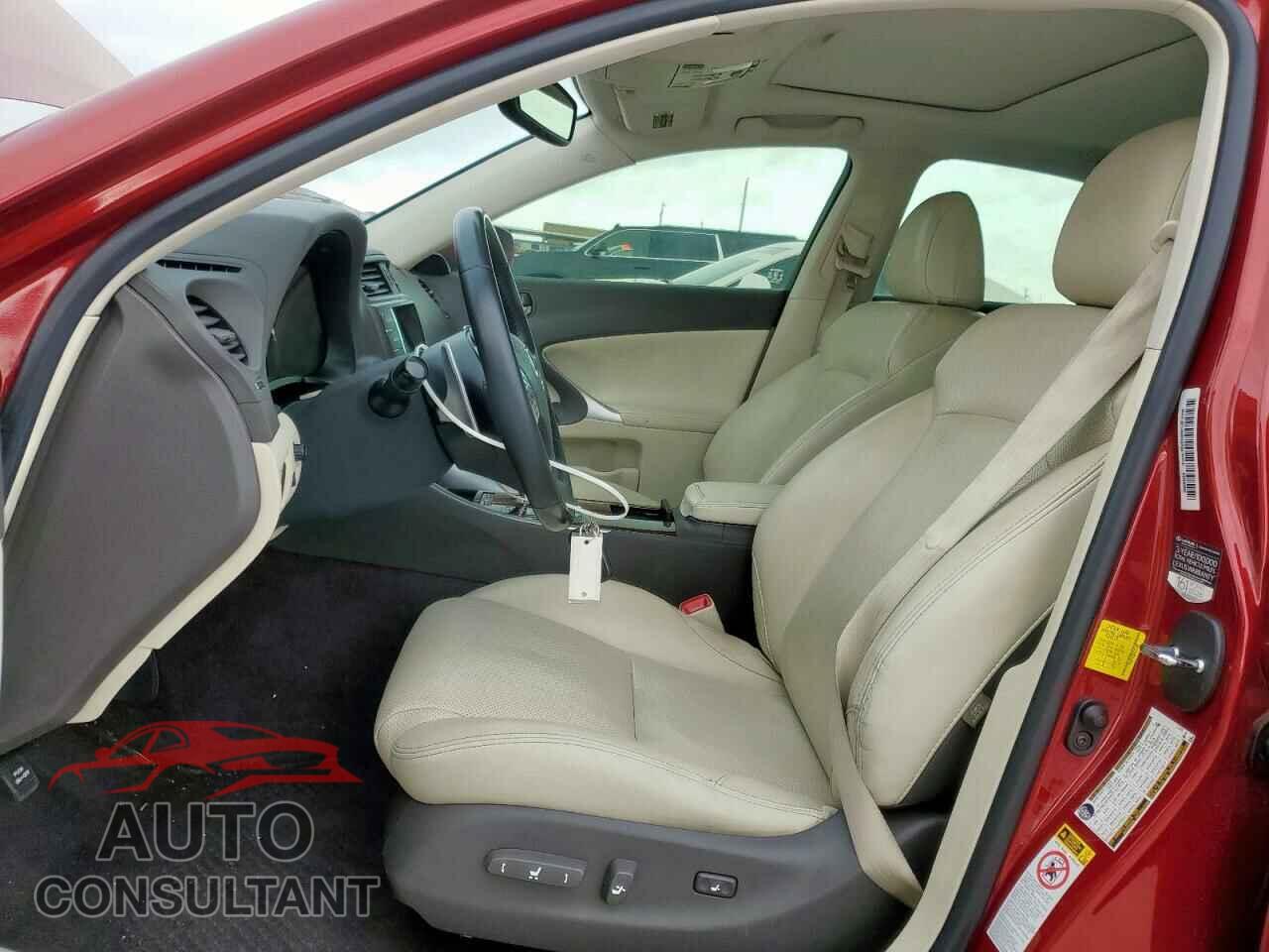 LEXUS IS 2012 - JTHBF5C20C5171502
