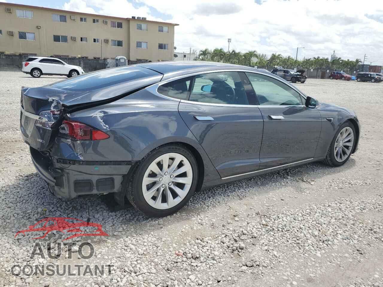 TESLA MODEL S 2018 - 5YJSA1E20JF270208
