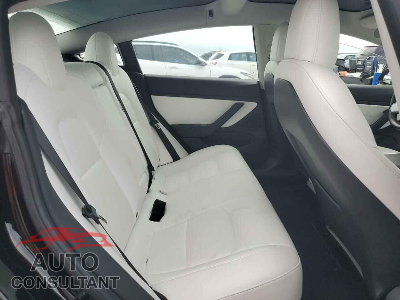 TESLA MODEL 3 2019 - 5YJ3E1EA1KF315111