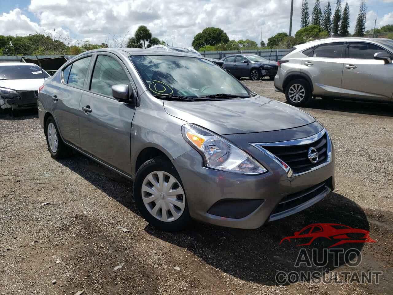 NISSAN VERSA 2018 - 3N1CN7AP4JL843676