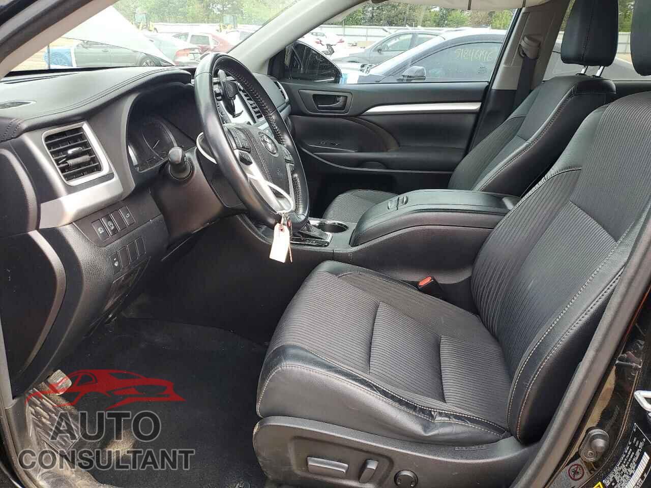 TOYOTA HIGHLANDER 2017 - 5TDZZRFH5HS217471
