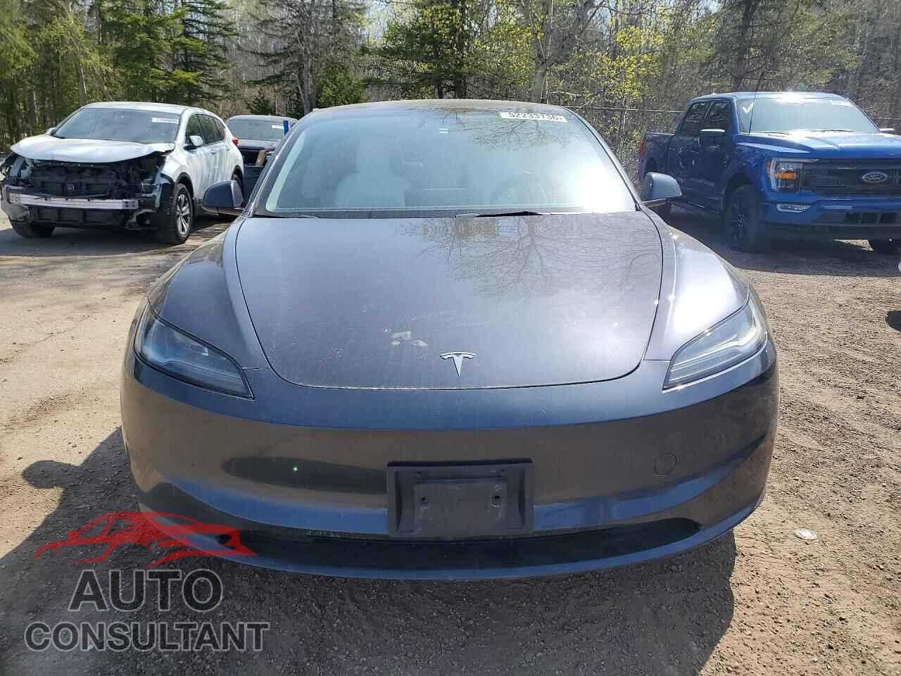 TESLA MODEL 3 2024 - LRW3E7EB8RC135558