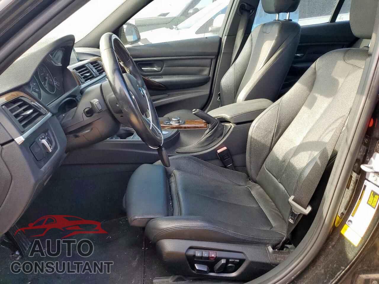 BMW 3 SERIES 2013 - WBA3C1G56DNR48078