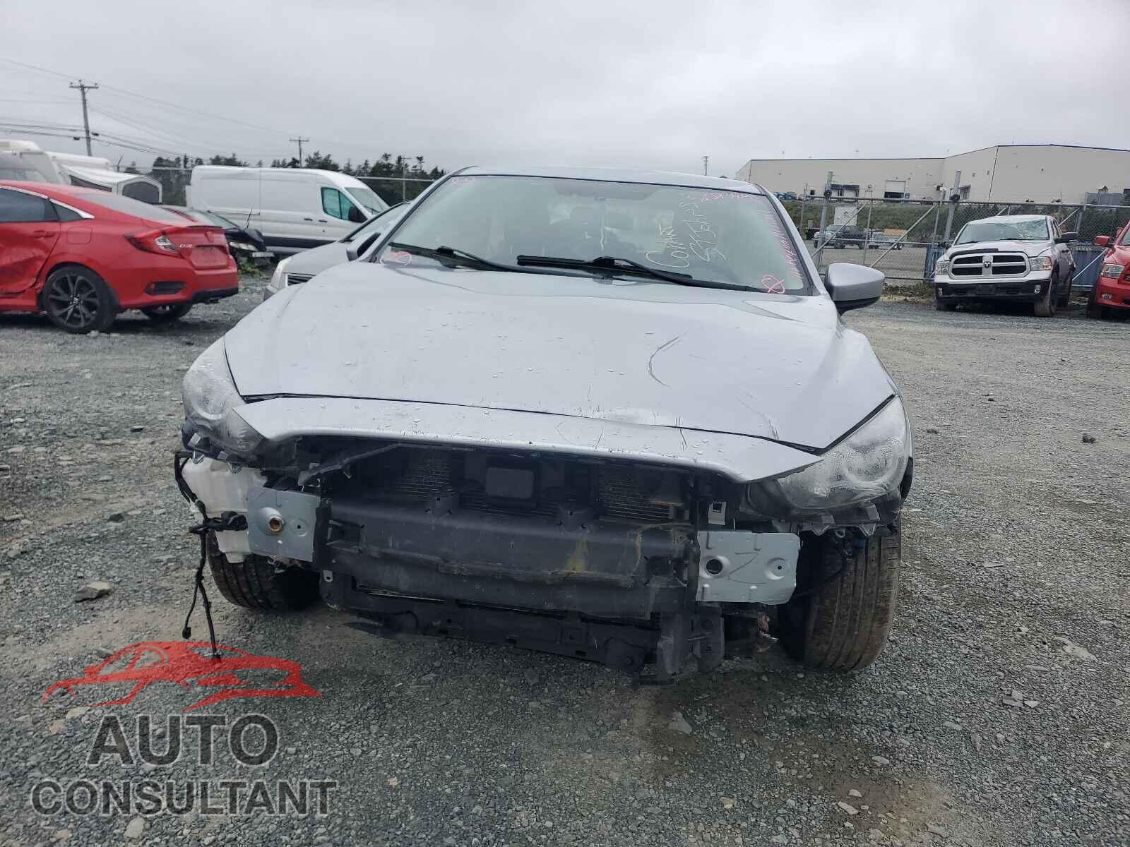 MAZDA 3 2017 - 3MZBN1U79HM144384