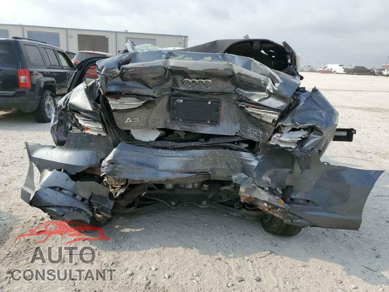 AUDI A3 2018 - WAUB8GFF4J1032027