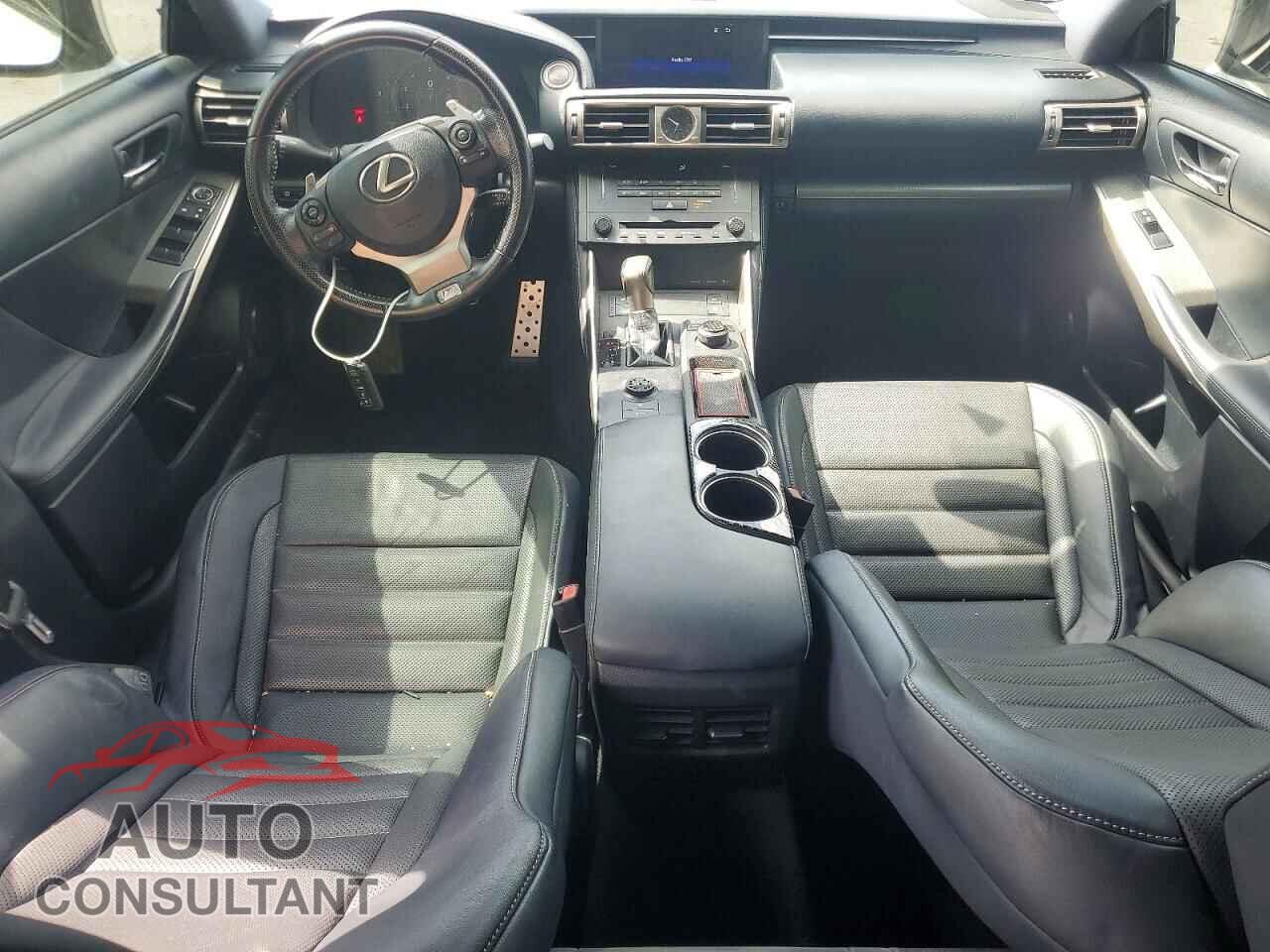 LEXUS IS 2016 - JTHBA1D20G5030330