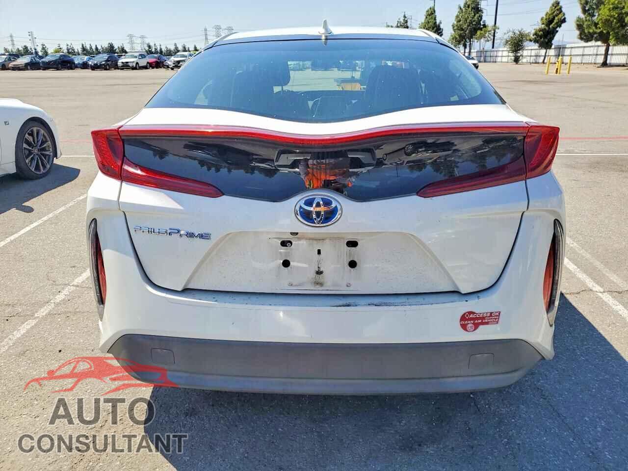 TOYOTA PRIUS 2017 - JTDKARFP4H3053695