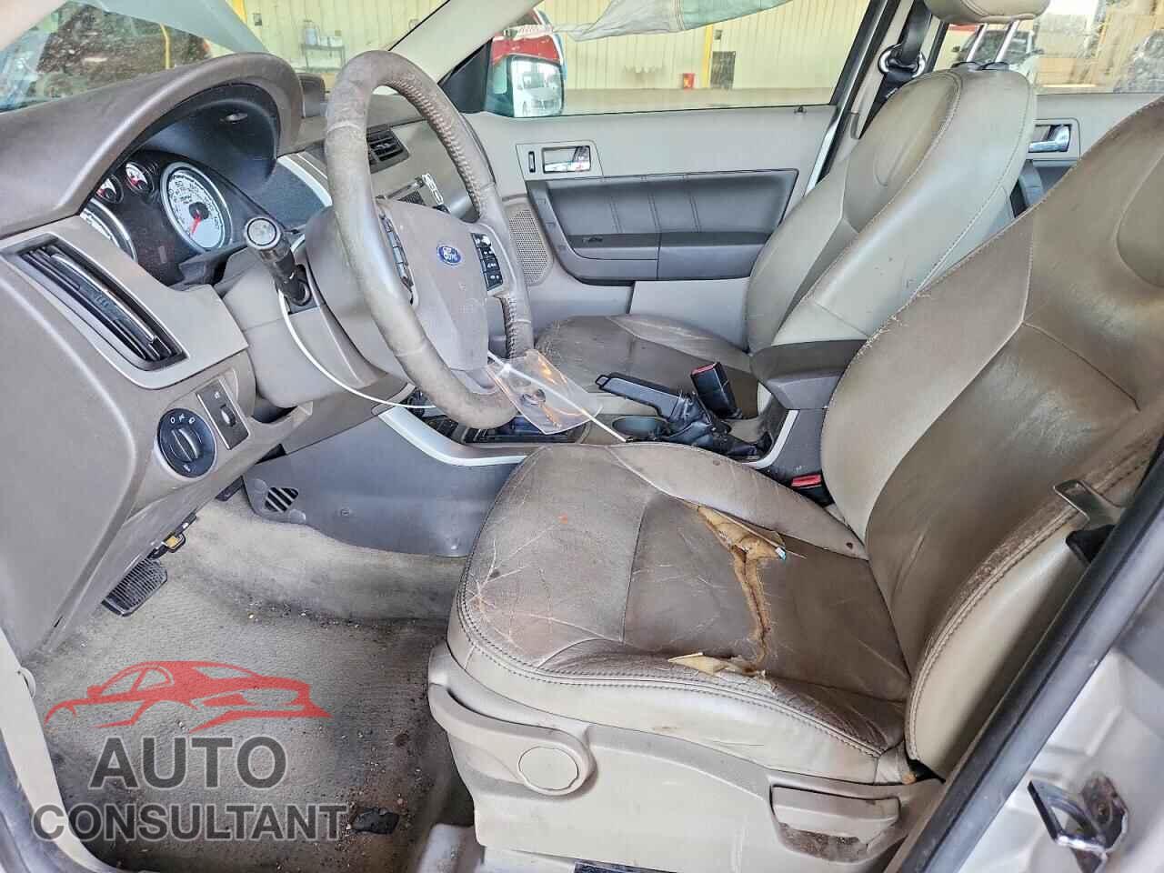FORD FOCUS 2009 - 1FAHP36N29W266381