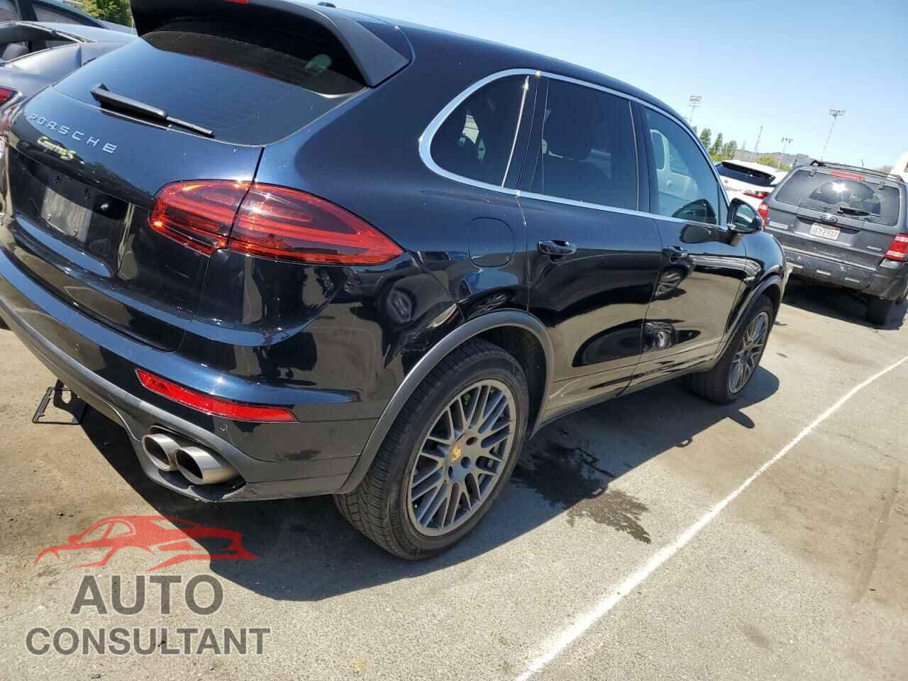 PORSCHE CAYENNE 2016 - WP1AE2A29GLA17680