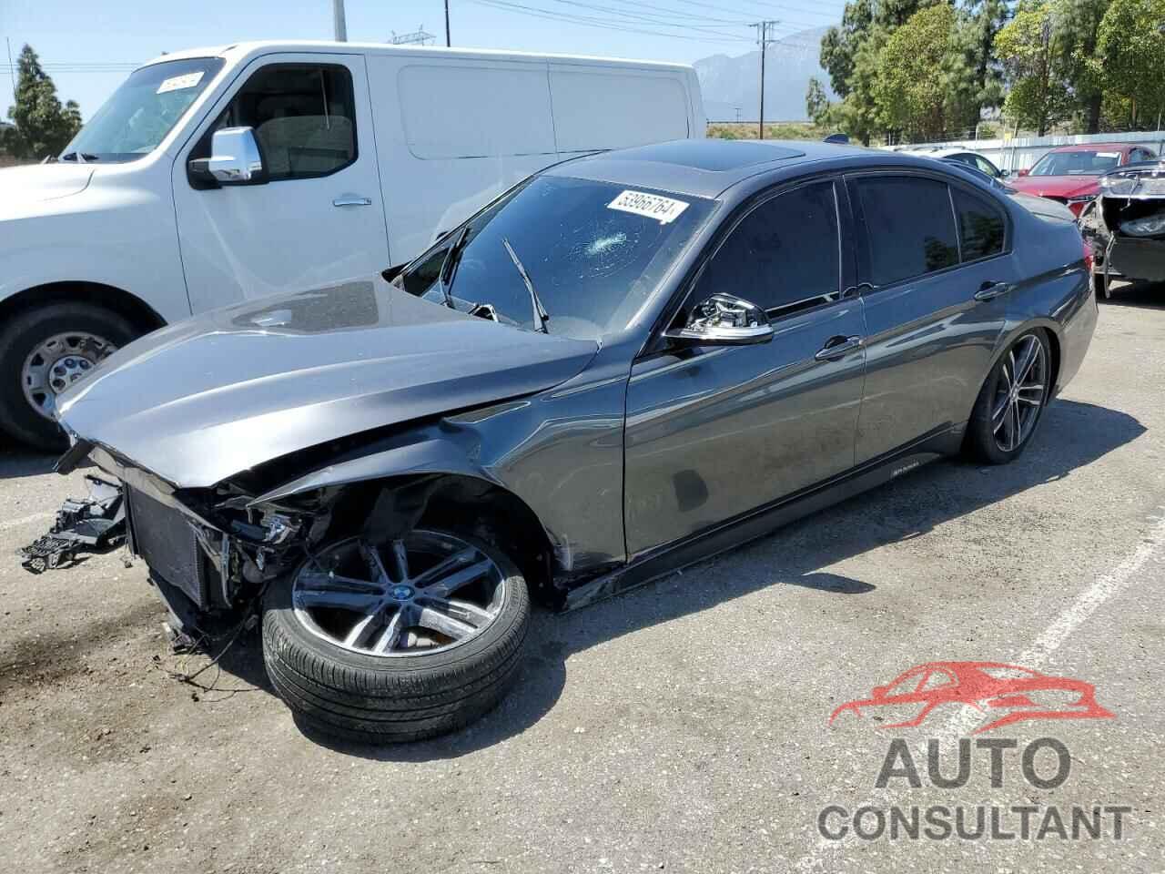 BMW 3 SERIES 2018 - WBA8B3C53JK384591