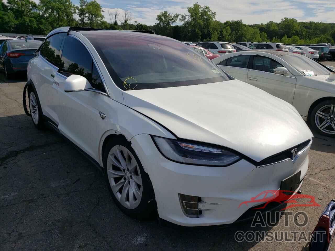 TESLA MODEL X 2017 - 5YJXCBE24HF052496