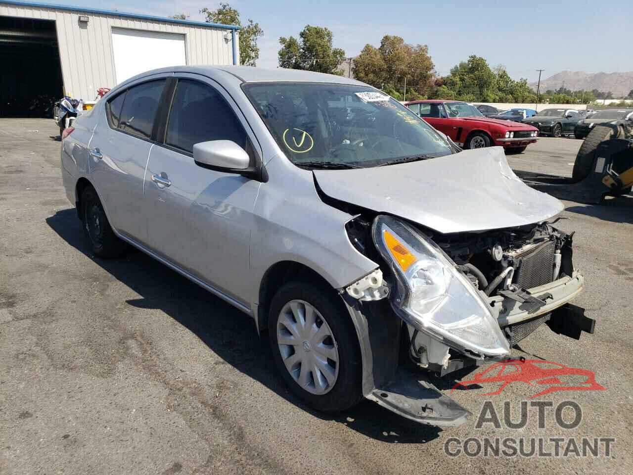 NISSAN VERSA 2017 - 3N1CN7AP9HL810778