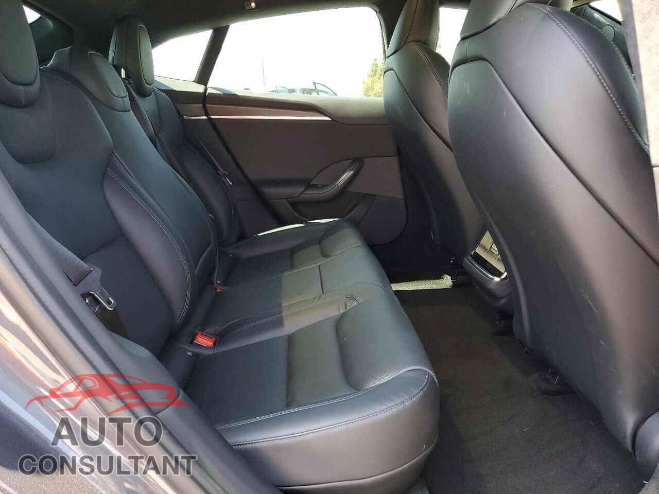 TESLA MODEL S 2023 - 5YJSA1E55PF500084