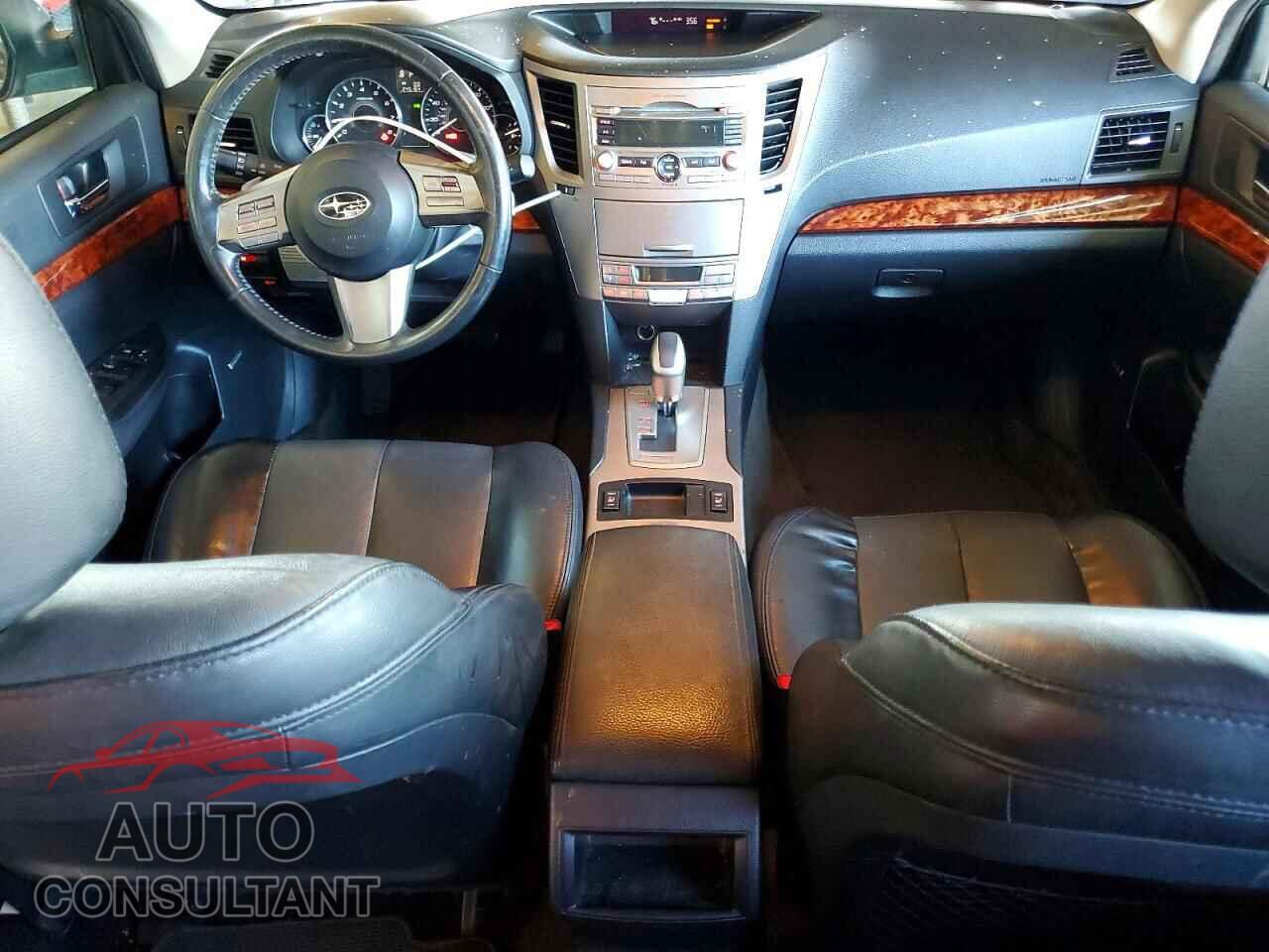 SUBARU OUTBACK 2011 - 4S4BRBKC8B3418580
