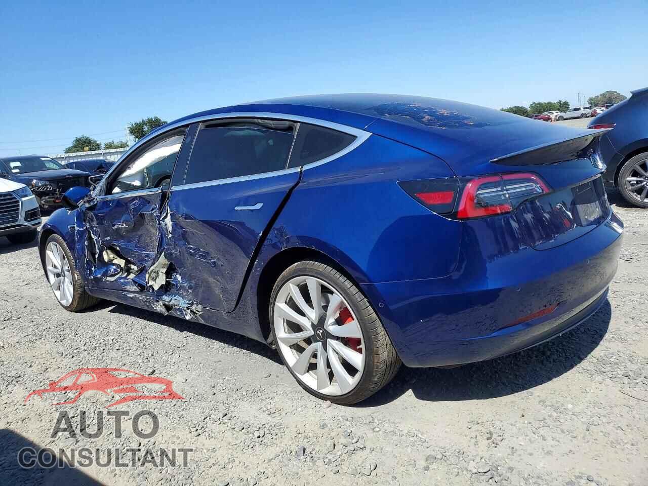 TESLA MODEL 3 2018 - 5YJ3E1EB5JF083989