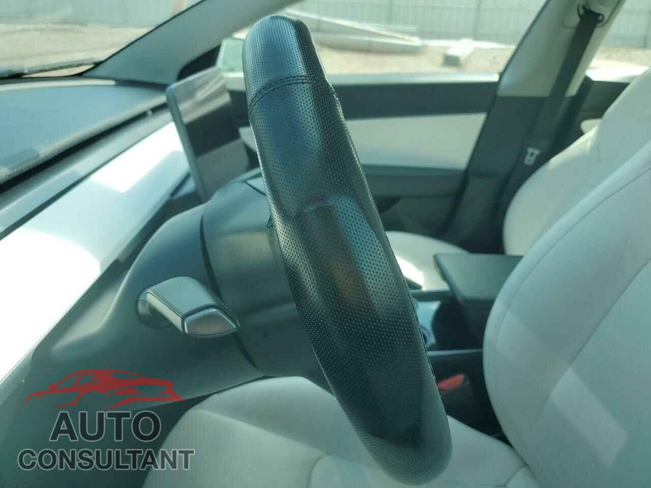 TESLA MODEL 3 2020 - 5YJ3E1EA6LF785944