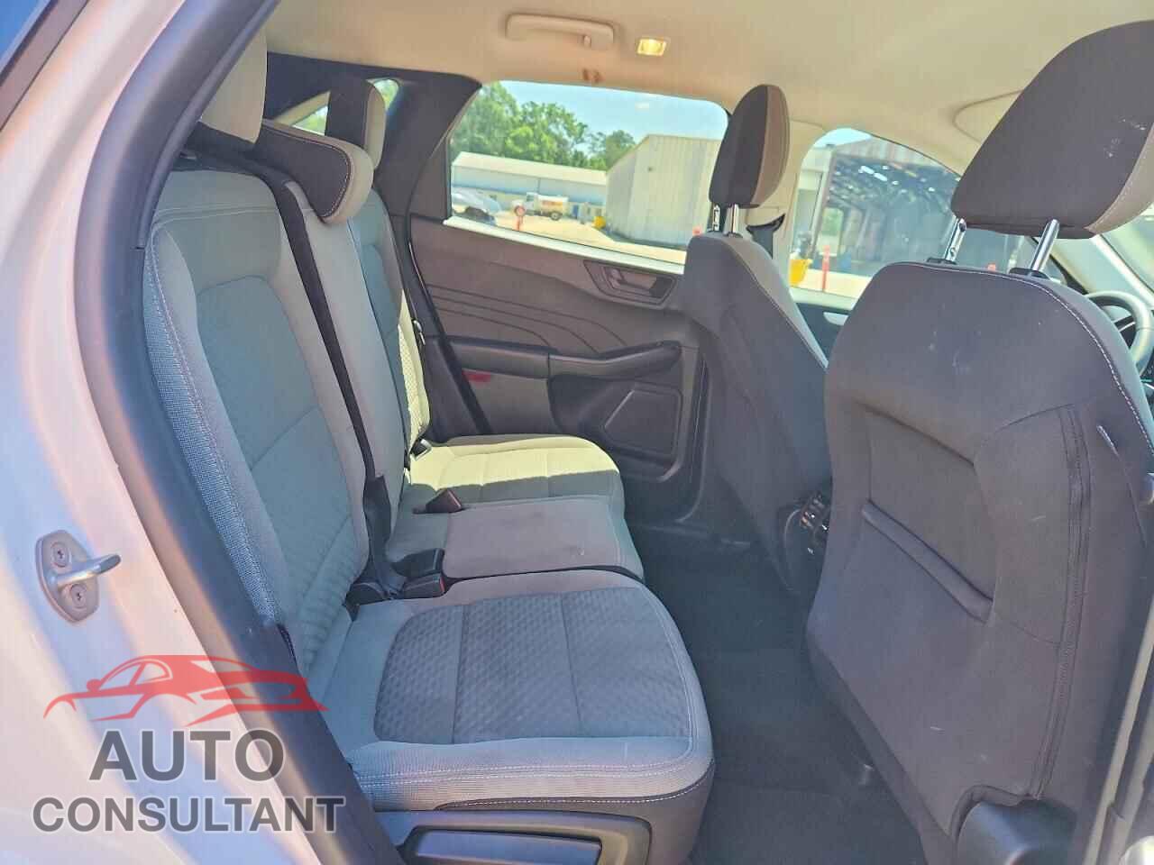 FORD ESCAPE 2022 - 1FMCU9G62NUB33385