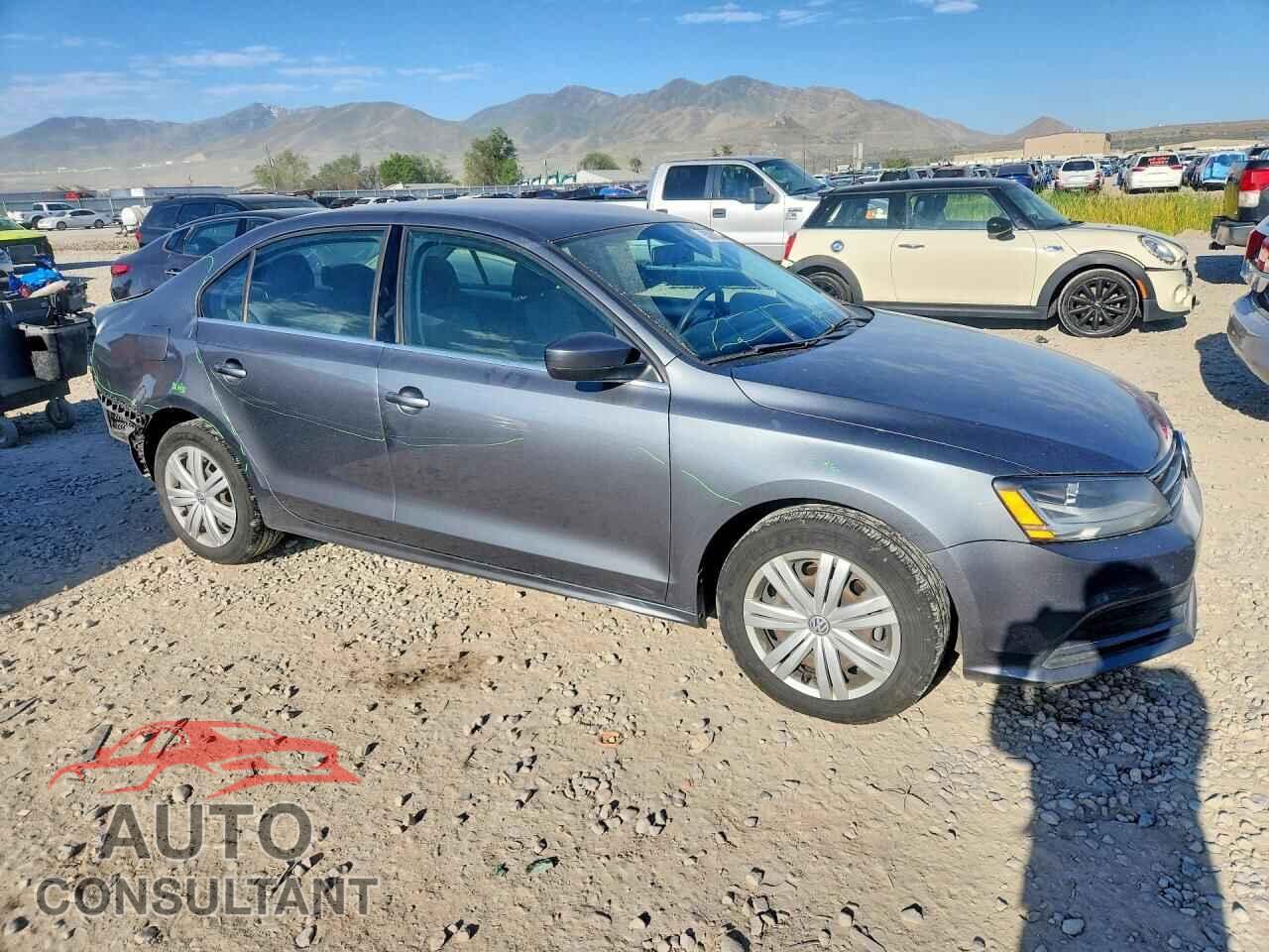 VOLKSWAGEN JETTA 2017 - 3VW2B7AJ4HM415735