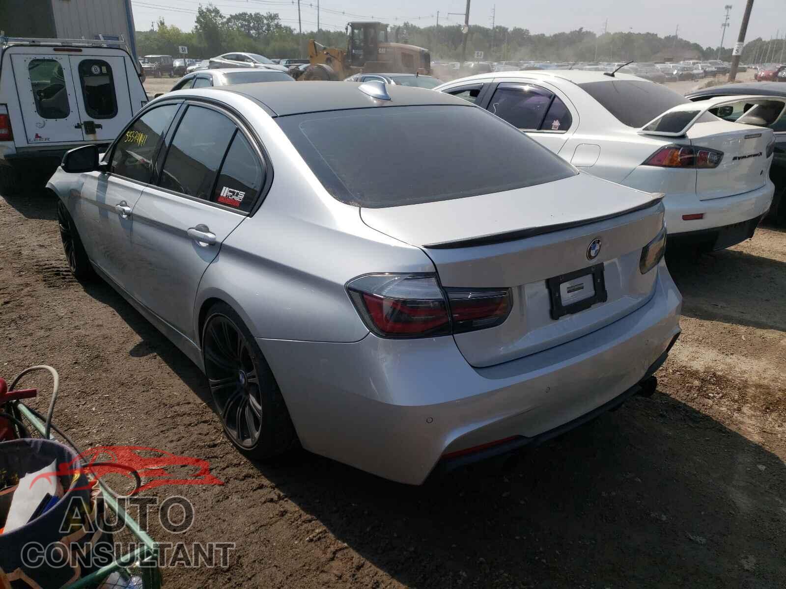 BMW 3 SERIES 2016 - WBA8E3G51GNU02921