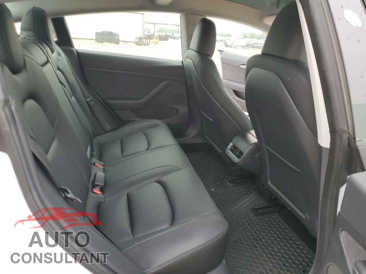 TESLA MODEL 3 2023 - 5YJ3E1EA2PF672157