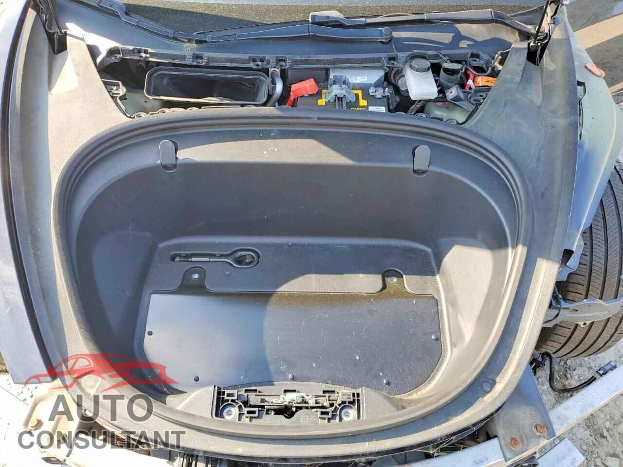 TESLA MODEL 3 2018 - 5YJ3E1EA2JF059592