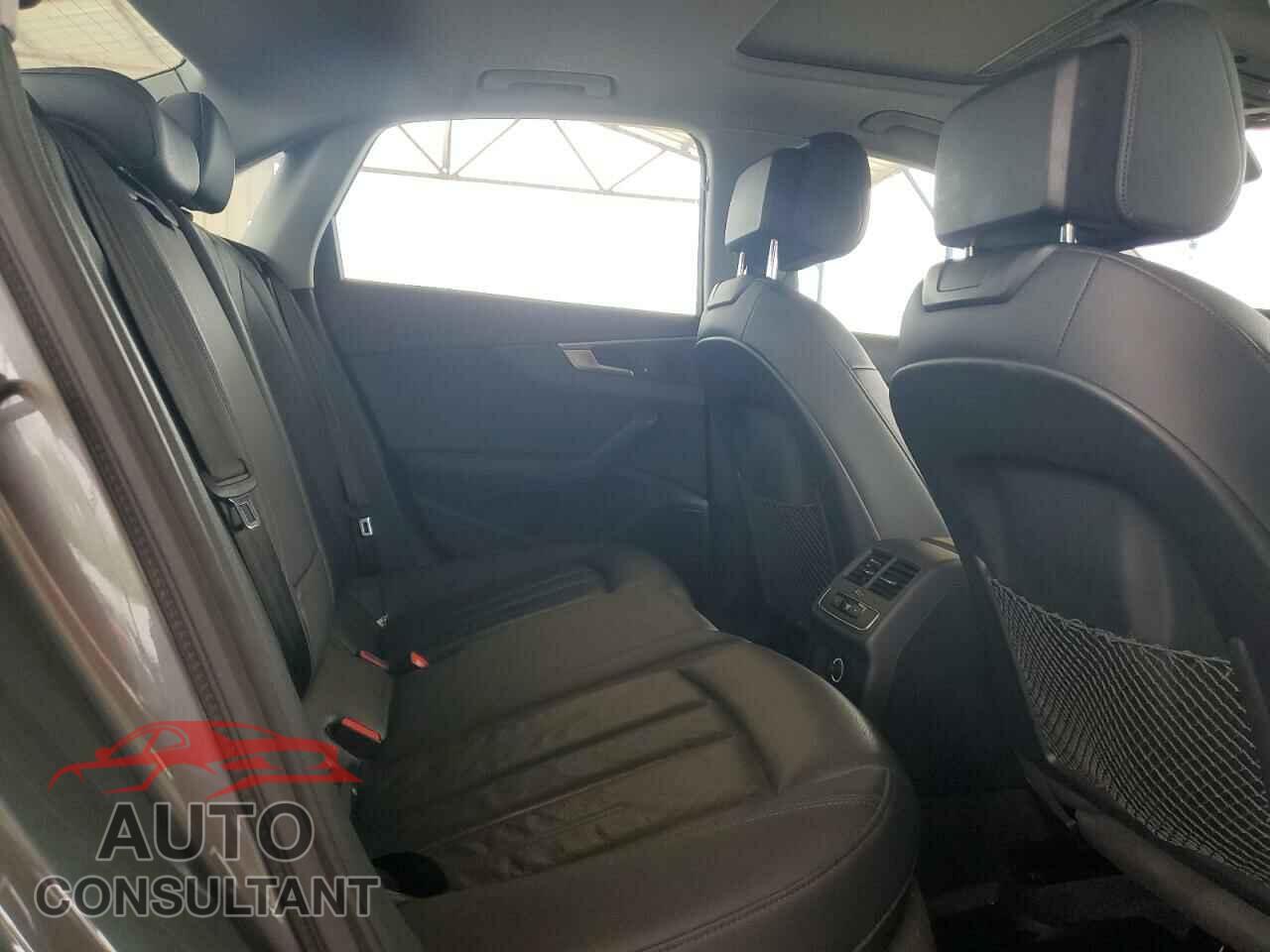 AUDI A4 2017 - WAUGMAF42HN071943