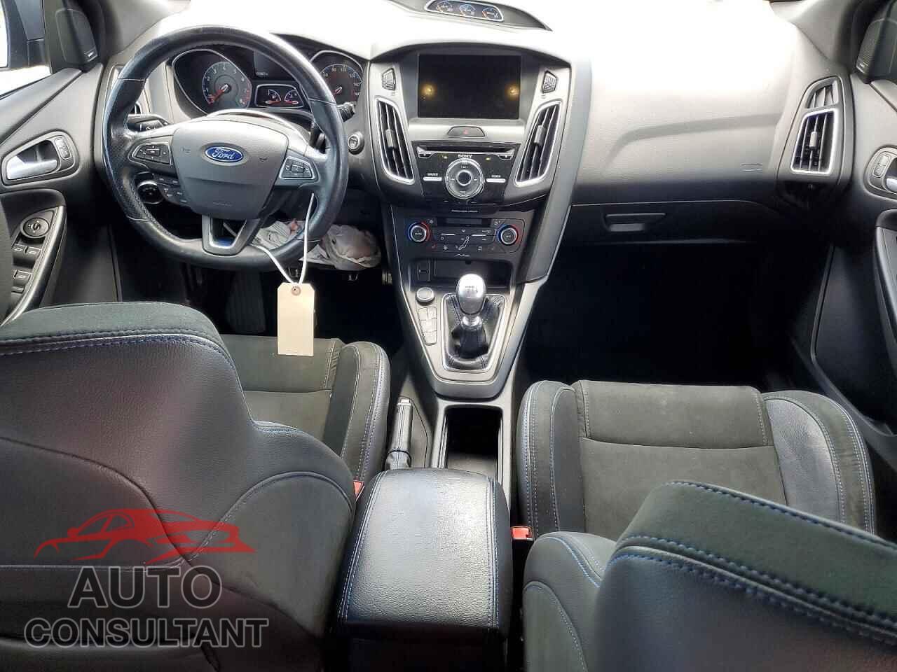 FORD FOCUS 2017 - WF0DP3TH8H4123806