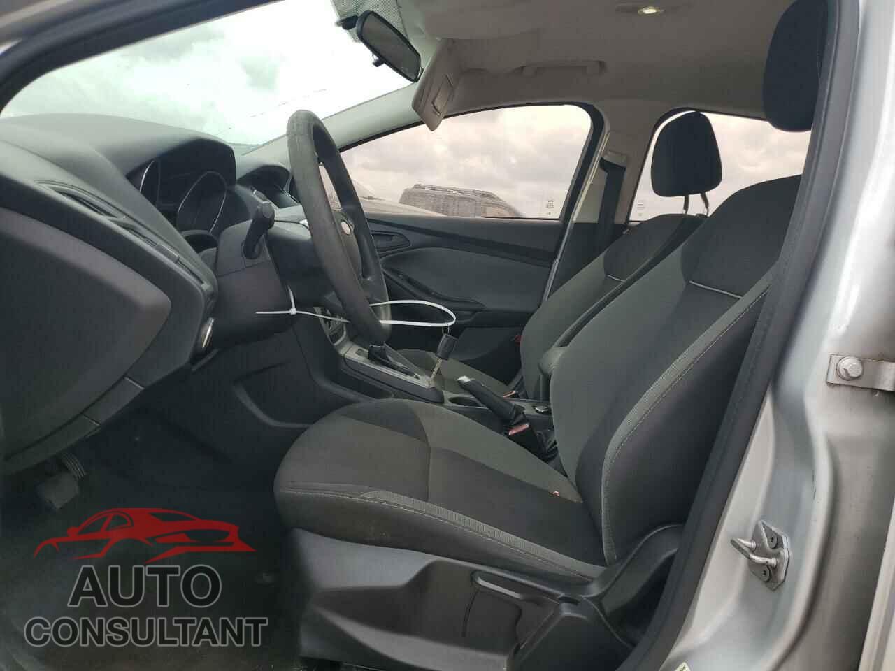 FORD FOCUS 2012 - 1FAHP3F26CL184250