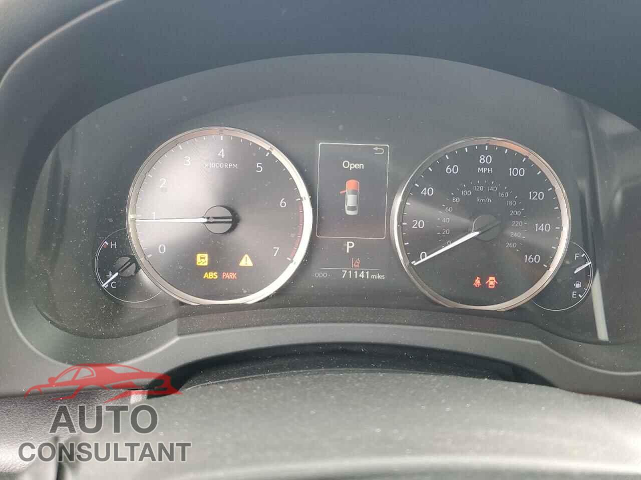 LEXUS IS 2017 - JTHBA1D27H5054352