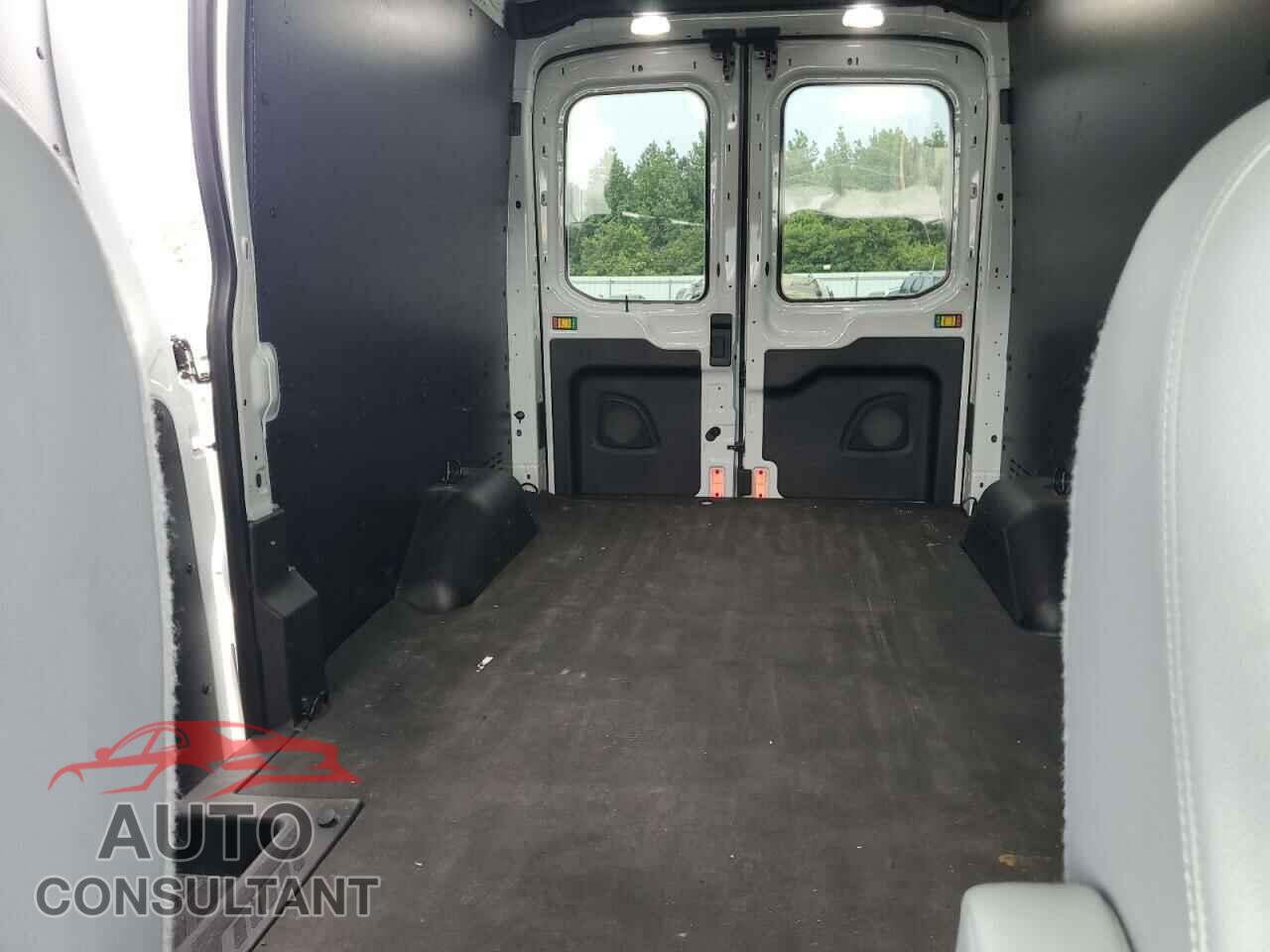 FORD TRANSIT 2018 - 1FTYR2CM1JKA94432