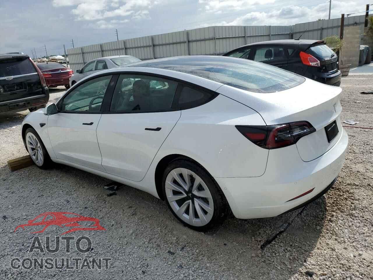 TESLA MODEL 3 2022 - 5YJ3E1EA5NF285938