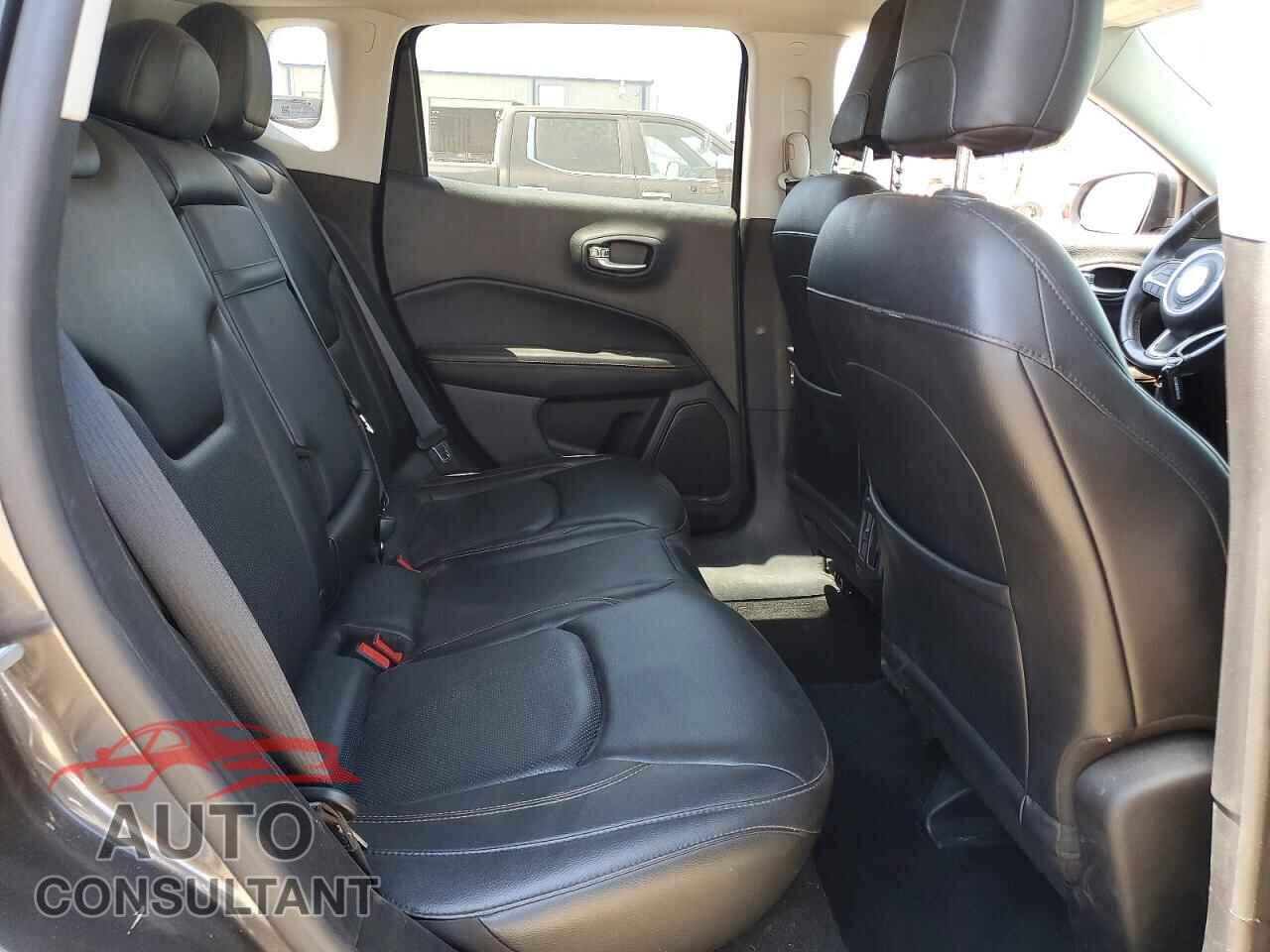JEEP COMPASS 2017 - 3C4NJDCBXHT651545