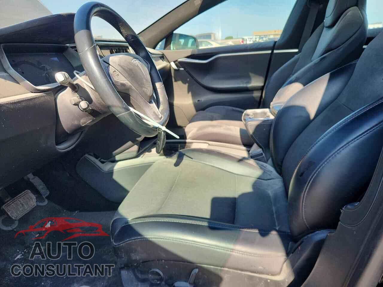 TESLA MODEL S 2017 - 5YJSA1E18HF228483