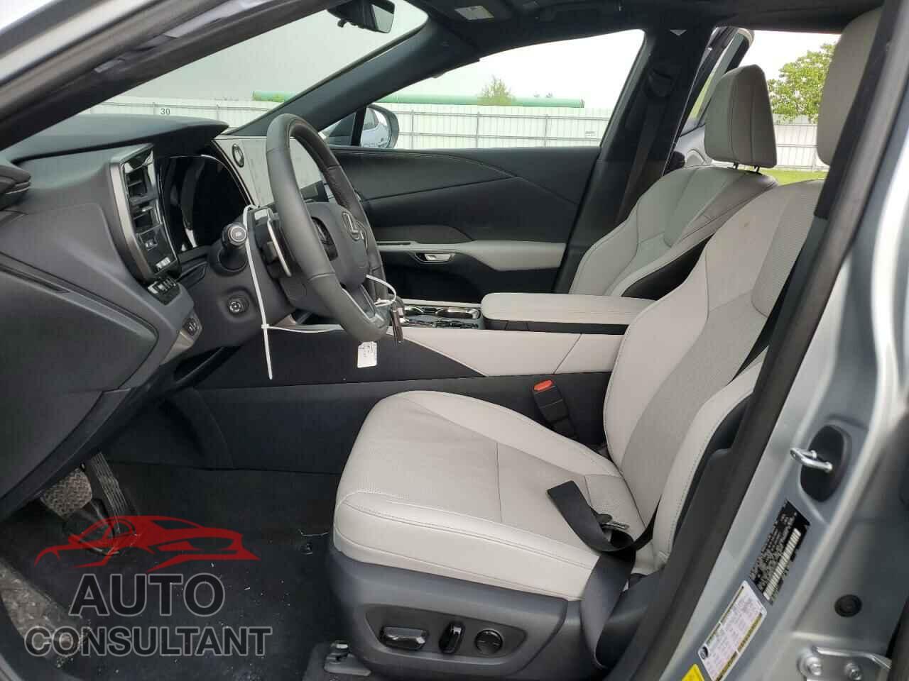 LEXUS RX350 2023 - 2T2BAMBA9PC012131