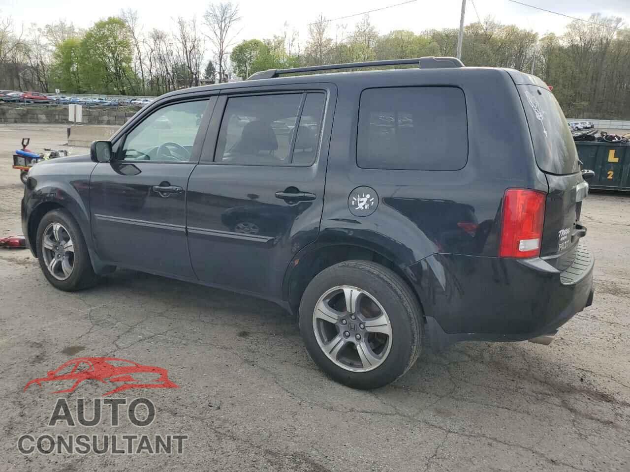 HONDA PILOT 2015 - 5FNYF4H33FB074515