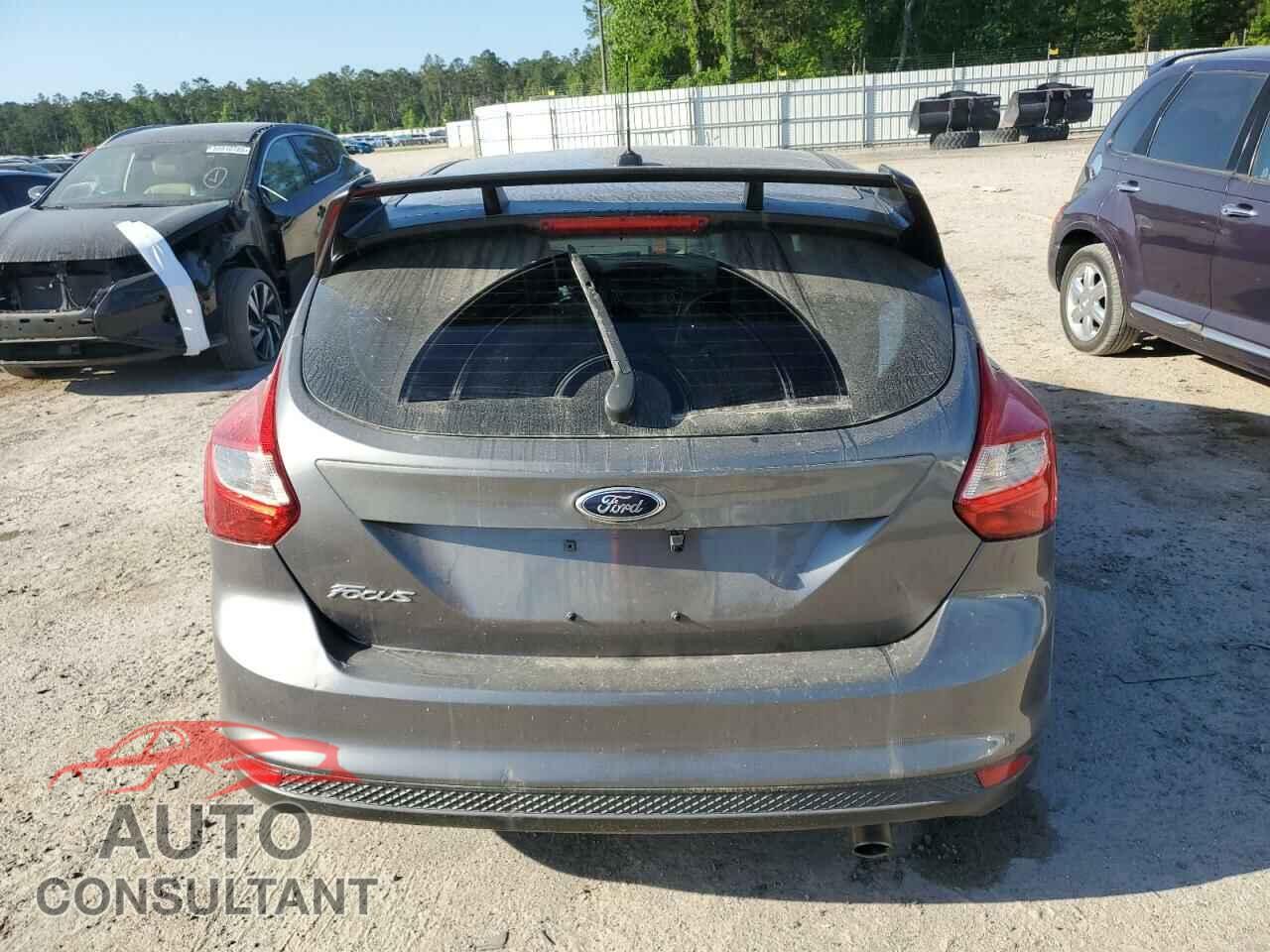 FORD FOCUS 2014 - 1FADP3K28EL231527