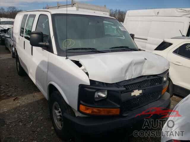 CHEVROLET EXPRESS 2017 - 1GCWGAFF9H1107352