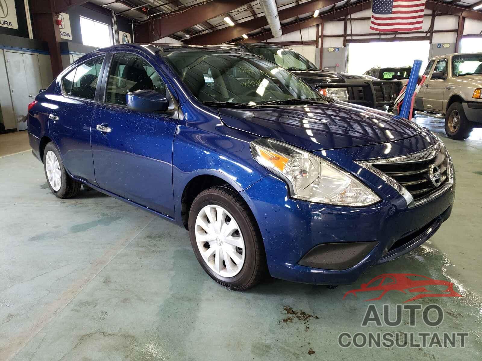 NISSAN VERSA 2018 - 3N1CN7AP5JL882650