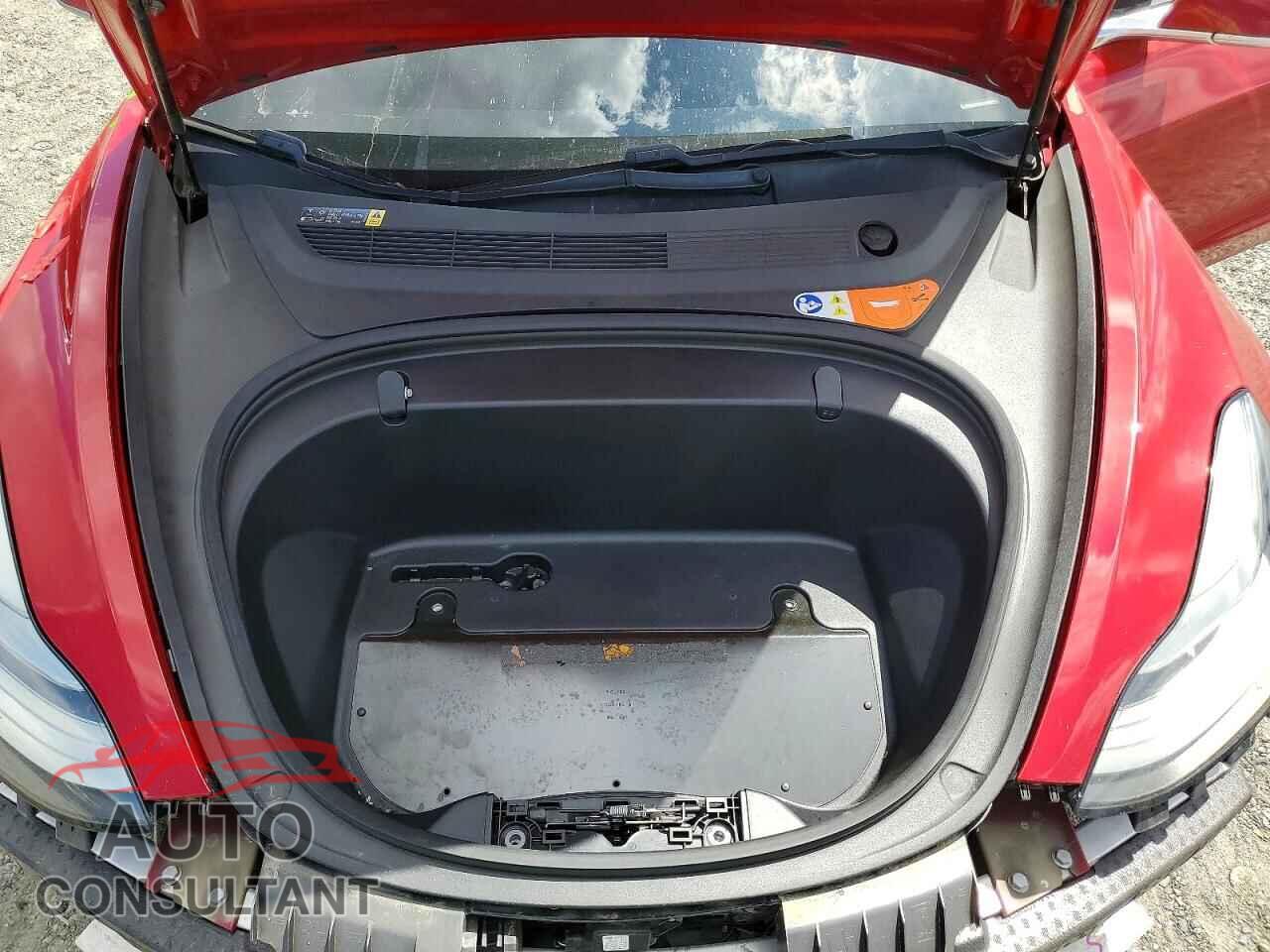 TESLA MODEL 3 2018 - 5YJ3E1EA0JF008849