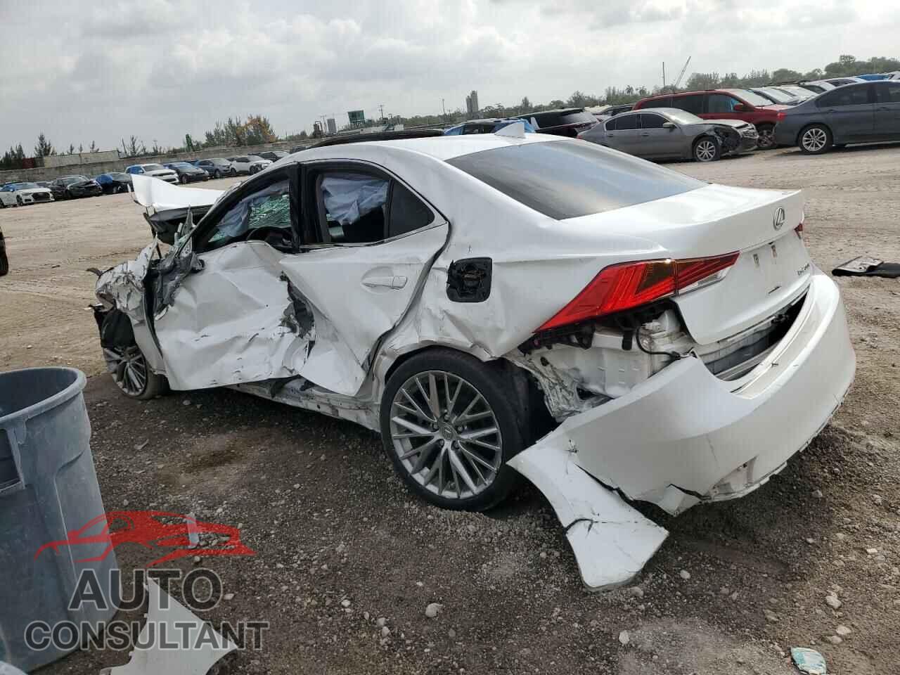 LEXUS IS 2017 - JTHBA1D20H5048473