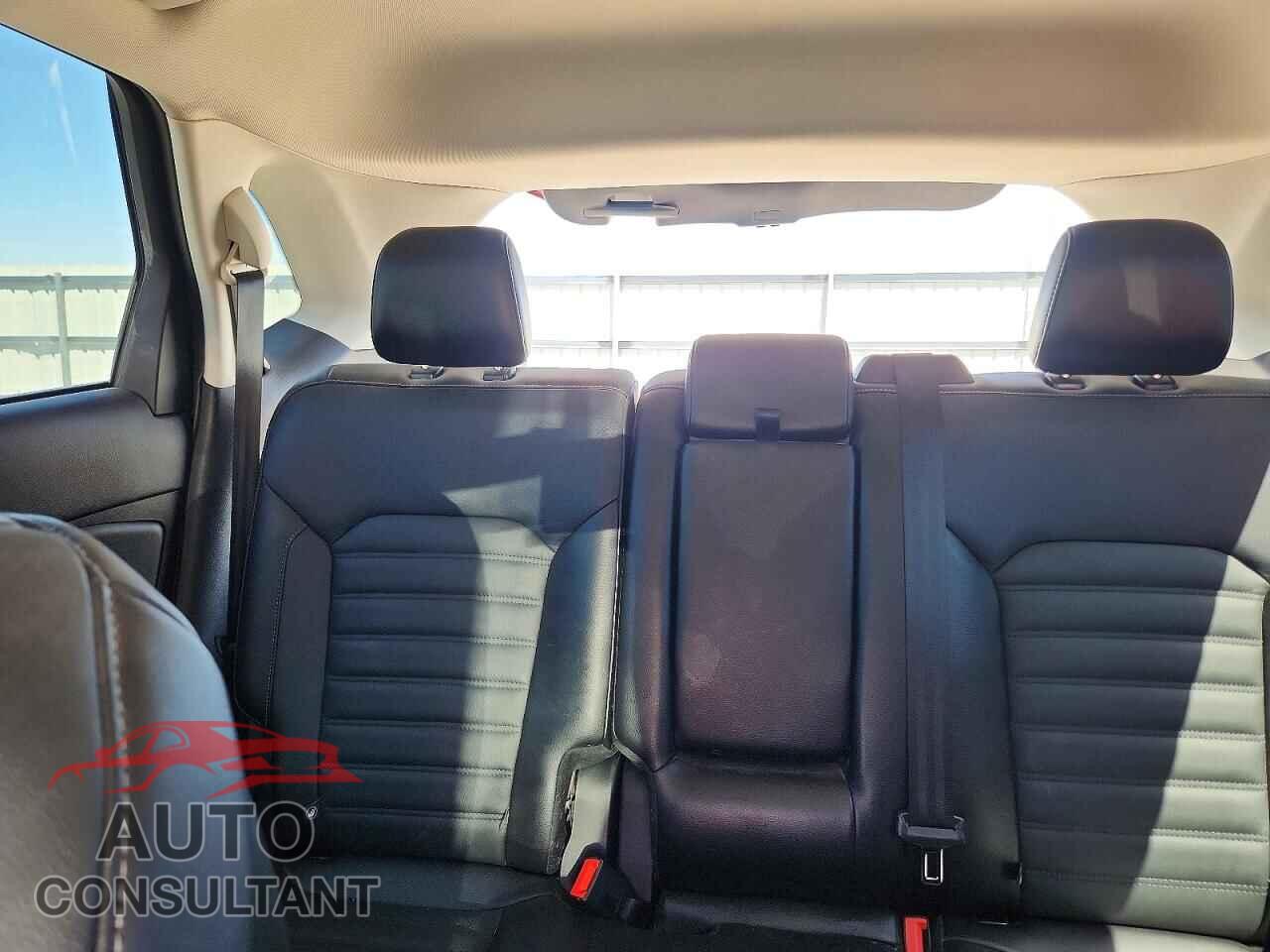 FORD EDGE 2018 - 2FMPK4J96JBB05764