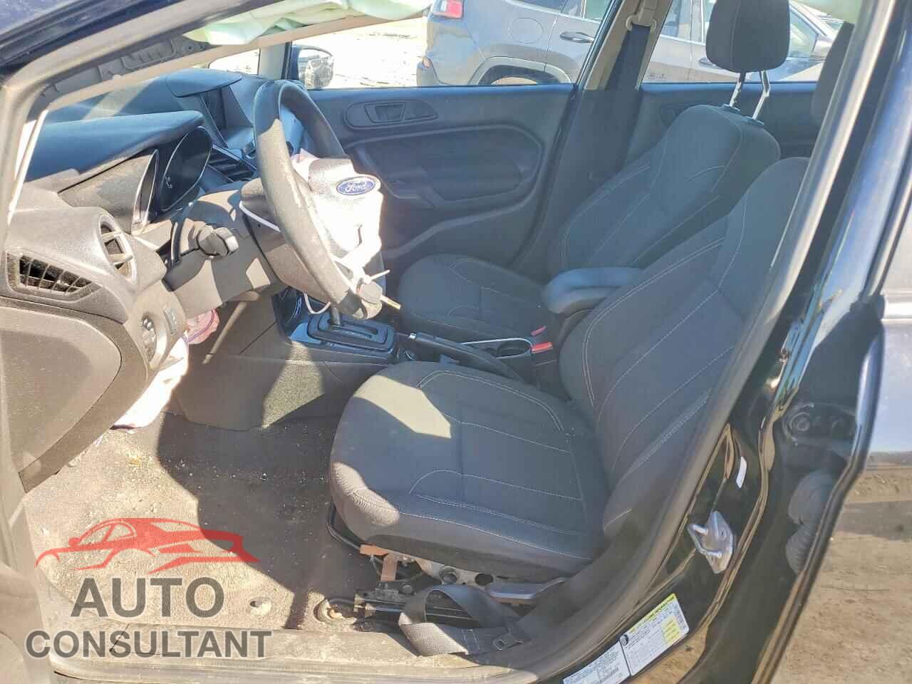 FORD FIESTA 2019 - 3FADP4EJ5KM106911
